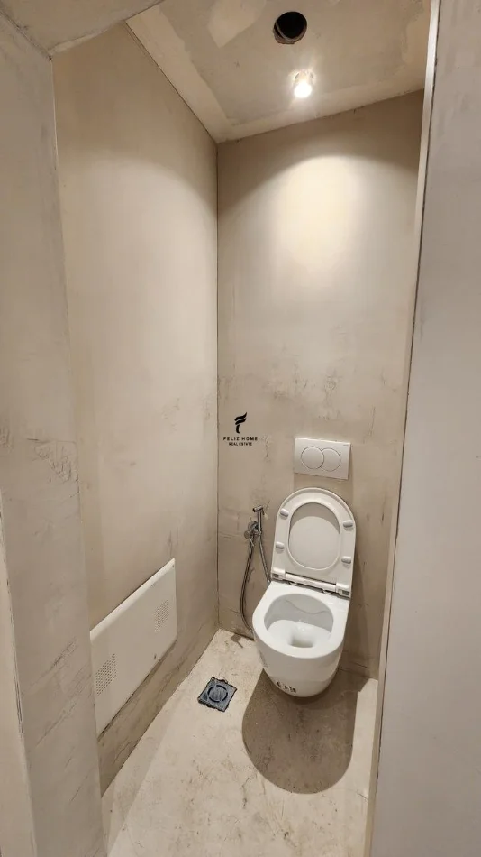 Tirane, jepet me qera dyqan Kati 0, 150 m² 1.500 € (RRUGA E KAVAJES)