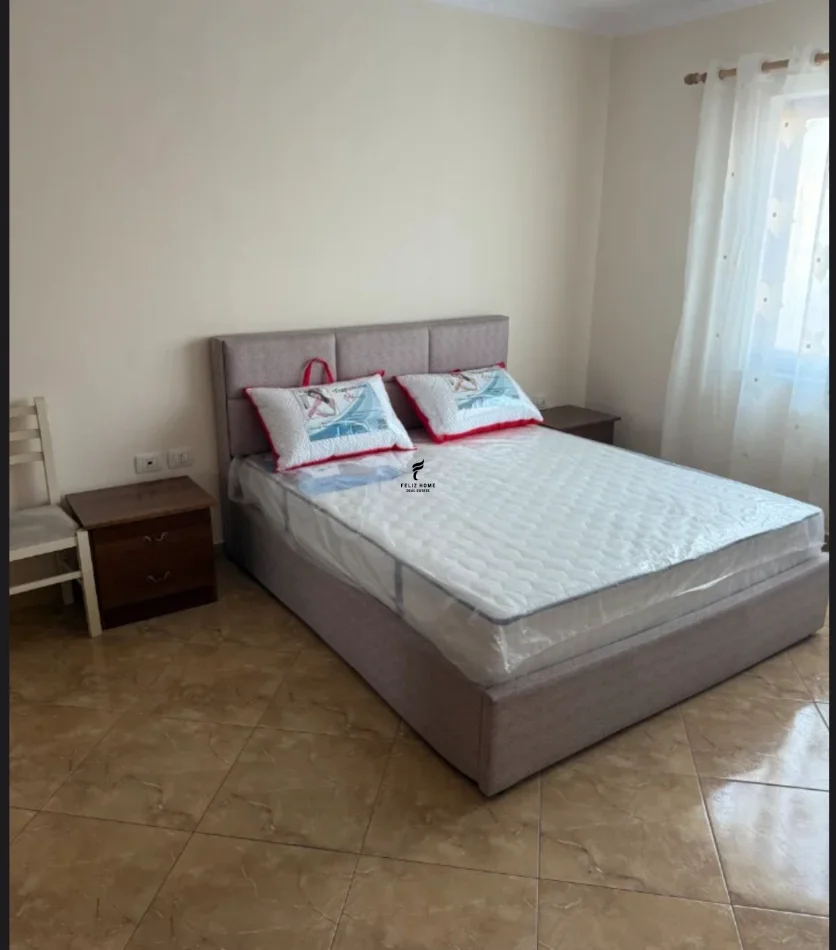 Tirane, jepet me qera apartament 1+1 Kati 3, 70 m² 550 € (MEDRESEJA)
