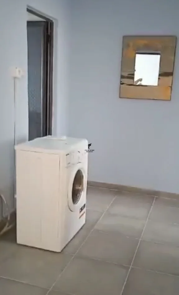 Tirane, shitet apartament 1+1 Kati 6, 60 m² 85.000 € (LAPRAKE)
