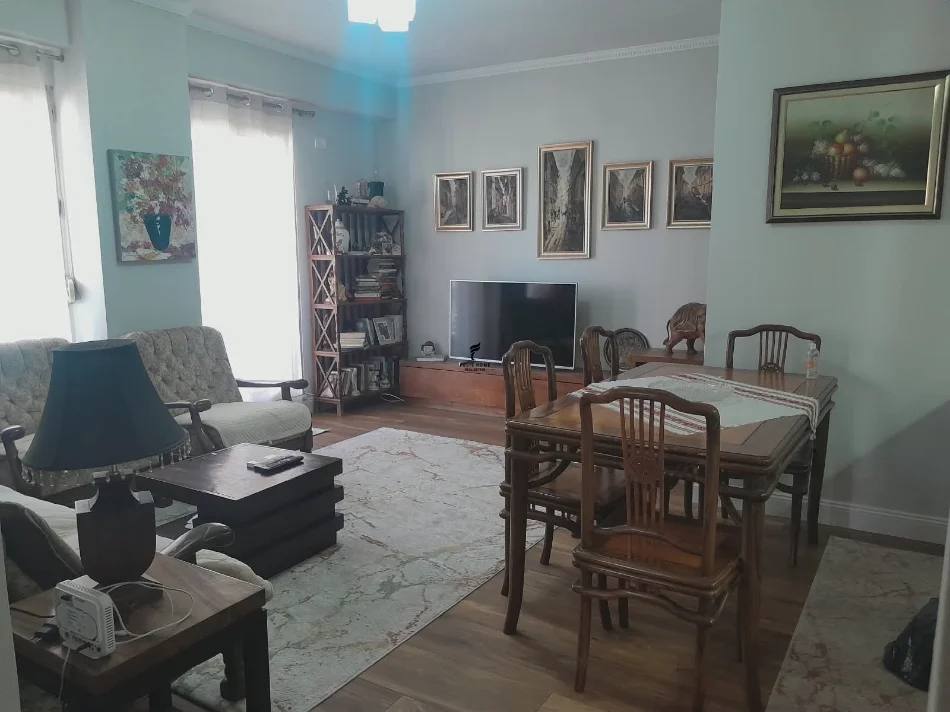 Tirane, jepet me qera apartament 2+1 Kati 6, 86 m² 800 € (ISH PARKU)