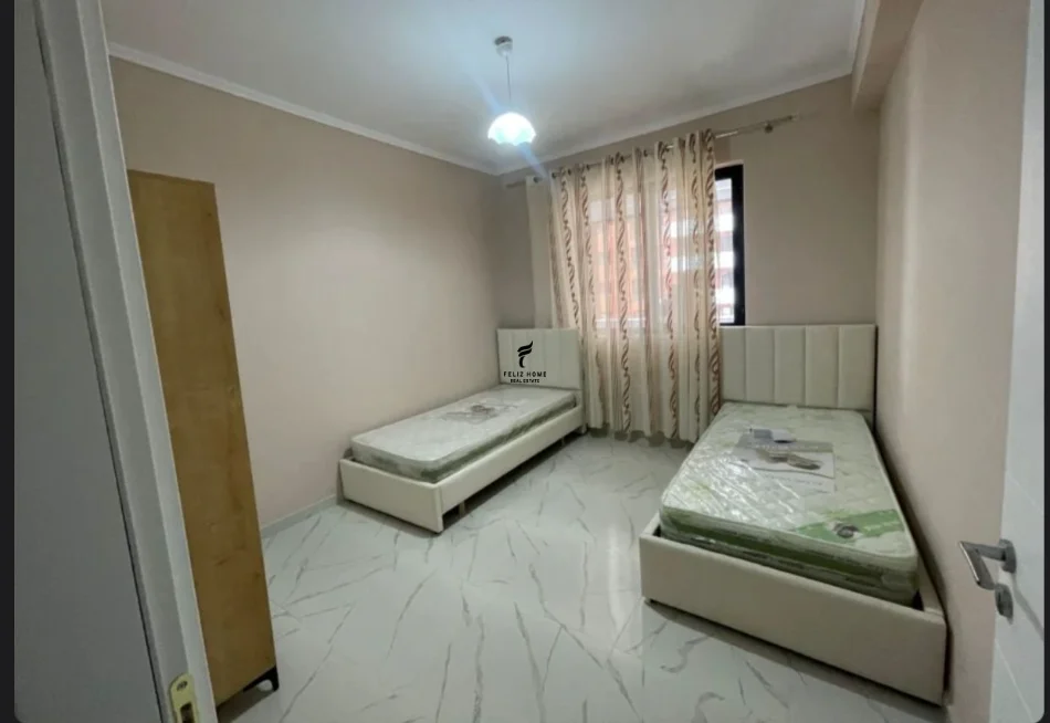 Tirane, jepet me qera apartament 2+1 Kati 3, 115 m² 550 € (ASTIR)