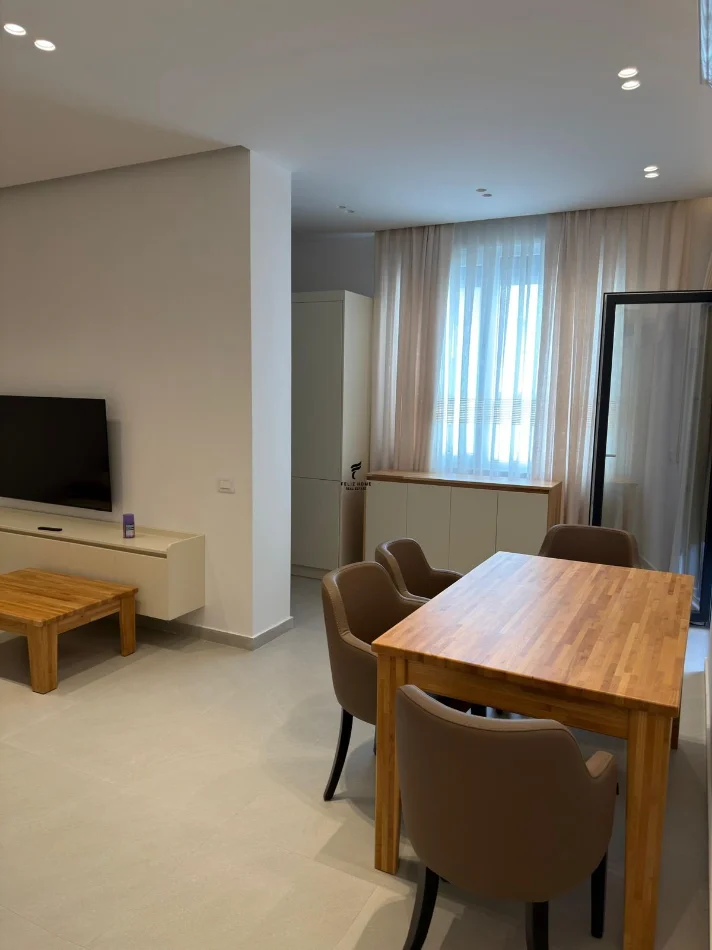 Tirane, jepet me qera apartament 1+1 Kati 3, 80 m² 500 € (SHKOZE)