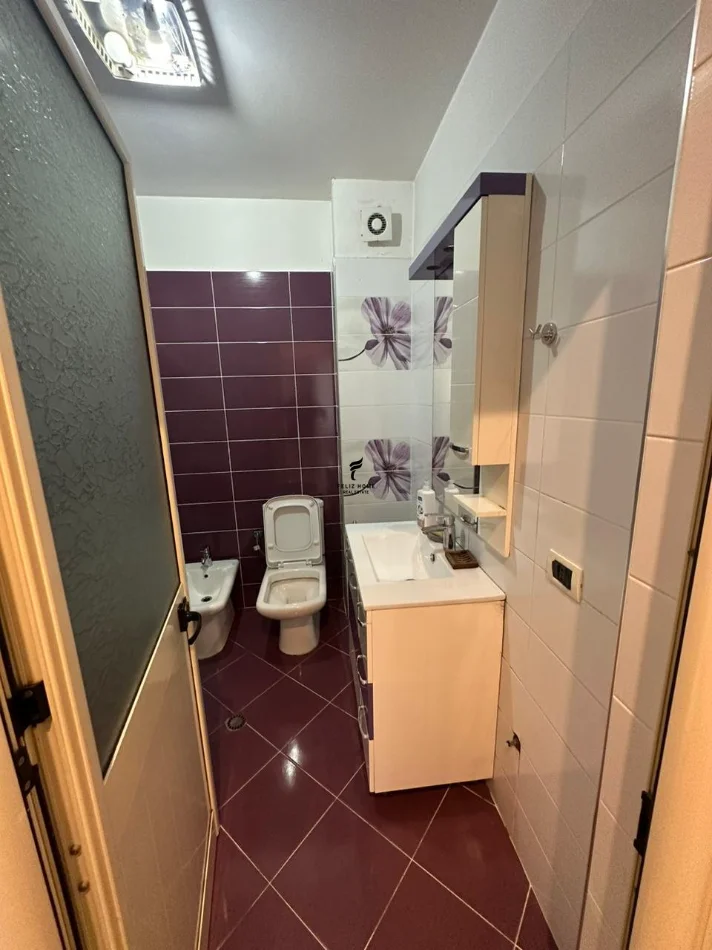 Tirane, jepet me qera apartament 1+1 Kati 5, 76 m² 420 € (ASTIR)