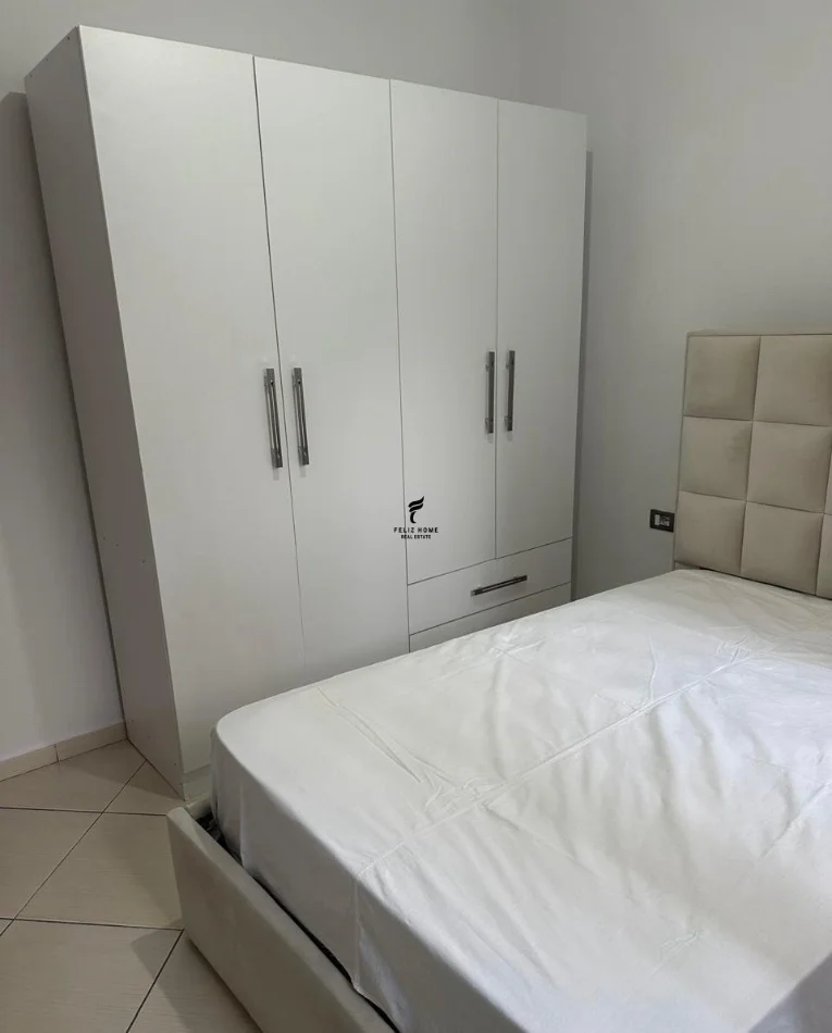 Tirane, jepet me qera apartament 2+1 Kati 3, 70 m² 350 € (RRUGA MYSLYM KETA)