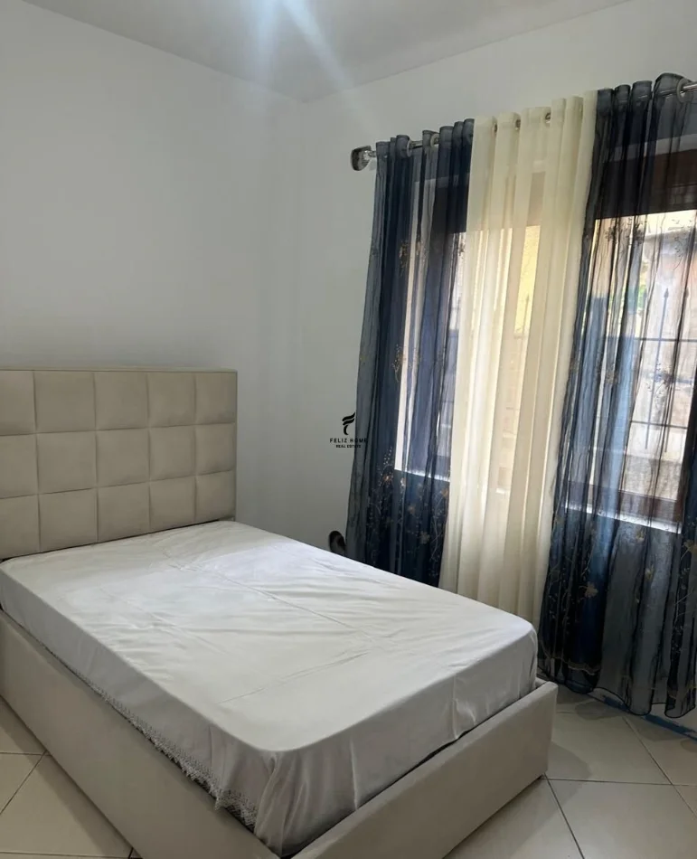 Tirane, jepet me qera apartament 1+1 Kati 3, 70 m² 350 € (TUFINE)