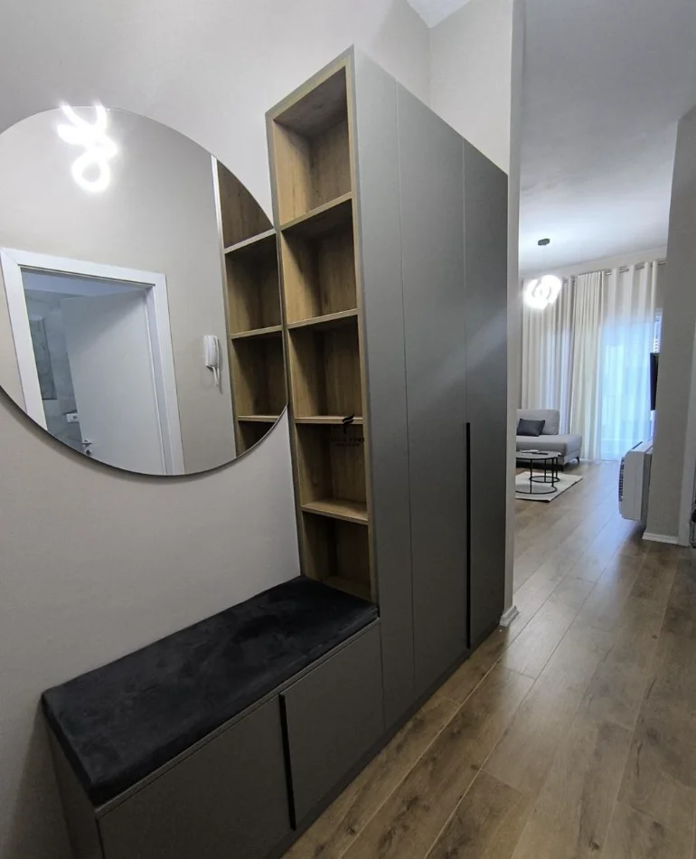 Tirane, jepet me qera apartament 1+1 Kati 6, 72 m² 600 € (LAPRAKA)