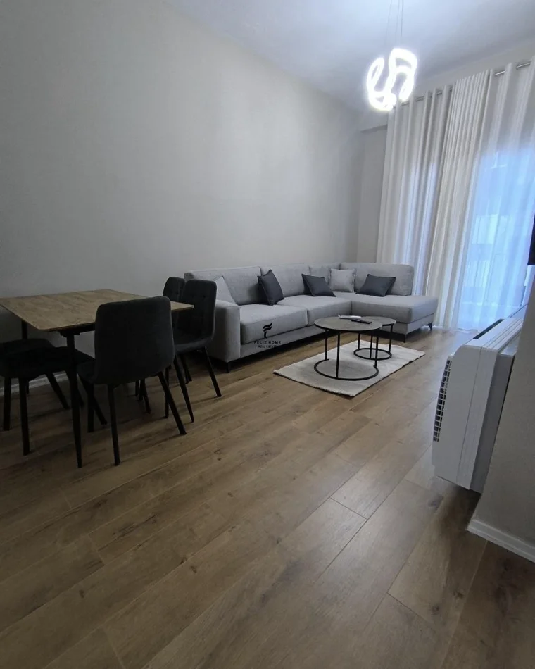 Tirane, jepet me qera apartament 1+1 Kati 6, 72 m² 600 € (LAPRAKA)