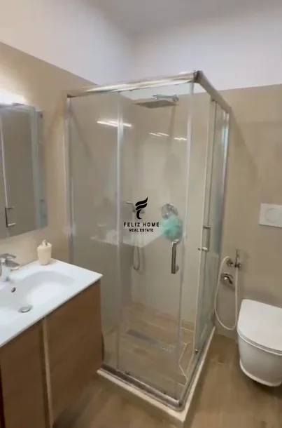 Tirane, jepet me qera apartament 2+1 Kati 1, 80 m² 550 € (ASTIR)