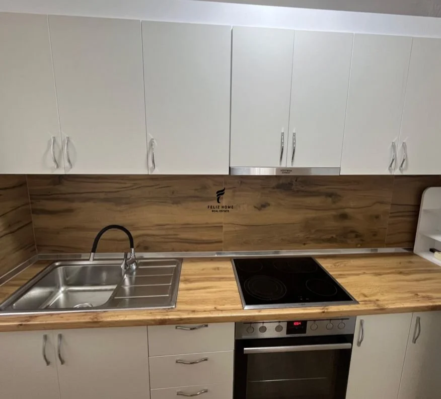 Tirane, jepet me qera apartament 1+1 Kati 4, 90 m² 750 € (MYSLYM SHYRI)