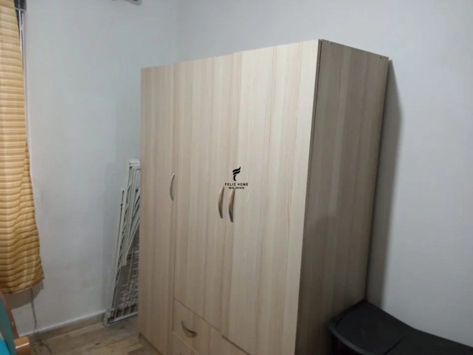 Tirane, jepet me qera apartament 1+1 Kati 1, 60 m² 400 € (BRRYLI)