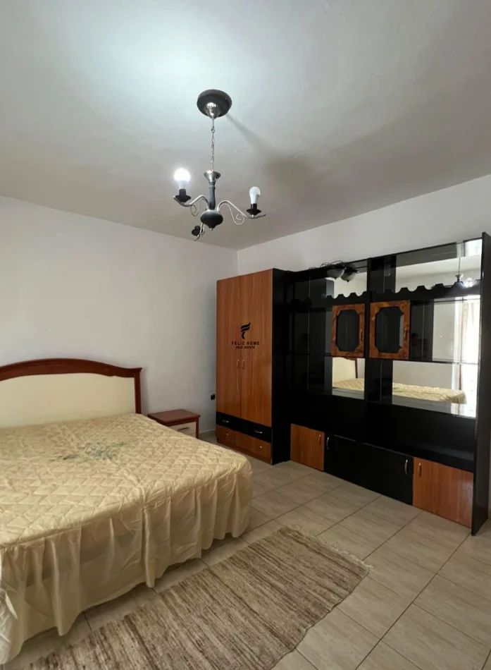 Tirane, jepet me qera apartament 2+1 Kati 4, 85 m² 500 € (PAZARI I RI)