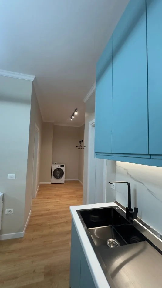 Tirane, jepet me qera apartament 2+1 Kati 1, 81 m² 650 € (5 MAJI)