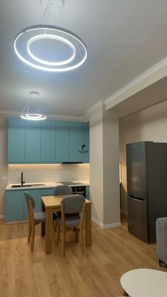 Tirane, jepet me qera apartament 2+1 Kati 1, 81 m² 650 € (5 MAJI)