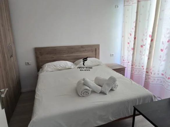 Tirane, jepet me qera apartament 1+1+Ballkon Kati 2, 70 m² 550 € (SELVIA)
