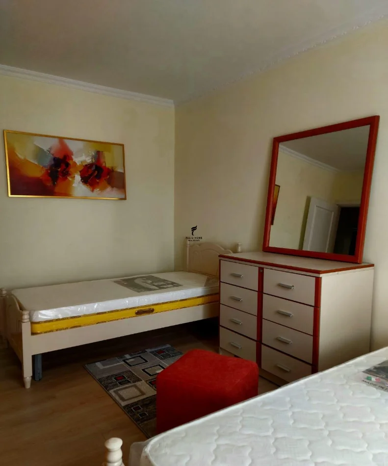 Shqiperi, jepet me qera apartament 1+1 Kati 5, 60 m² 420 € (ALI DEMI)