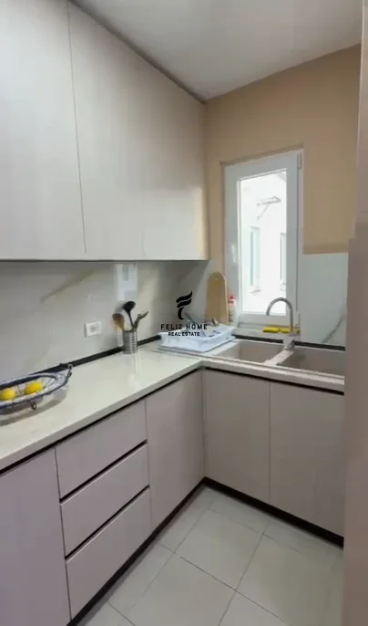 Tirane, shitet apartament 1+1 Kati 5, 63 m² 93.000 € (FERIT XHAJKO)