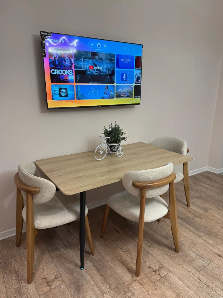 Tirane, jepet me qera apartament 1+1 Kati 3, 60 m² 400 € (SAUK)