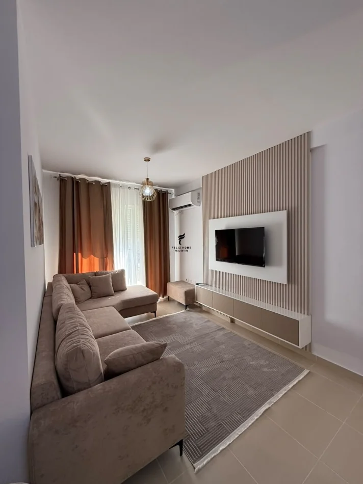 Tirane, jepet me qera apartament 2+1 Kati 2, 92 m² 750 € (TREG)