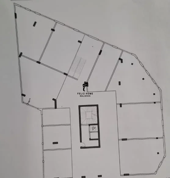 Tirane, jepet me qera zyre Kati 2, 2.000 m² 10.600 € (CASA ITALIA)