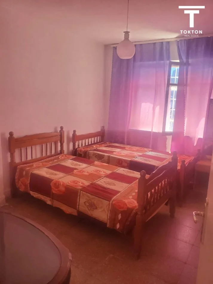 Tirane, jepet me qera apartament 3+1 Kati 5, 96 m² 550 € (Dibres, Kompleksi Halili)