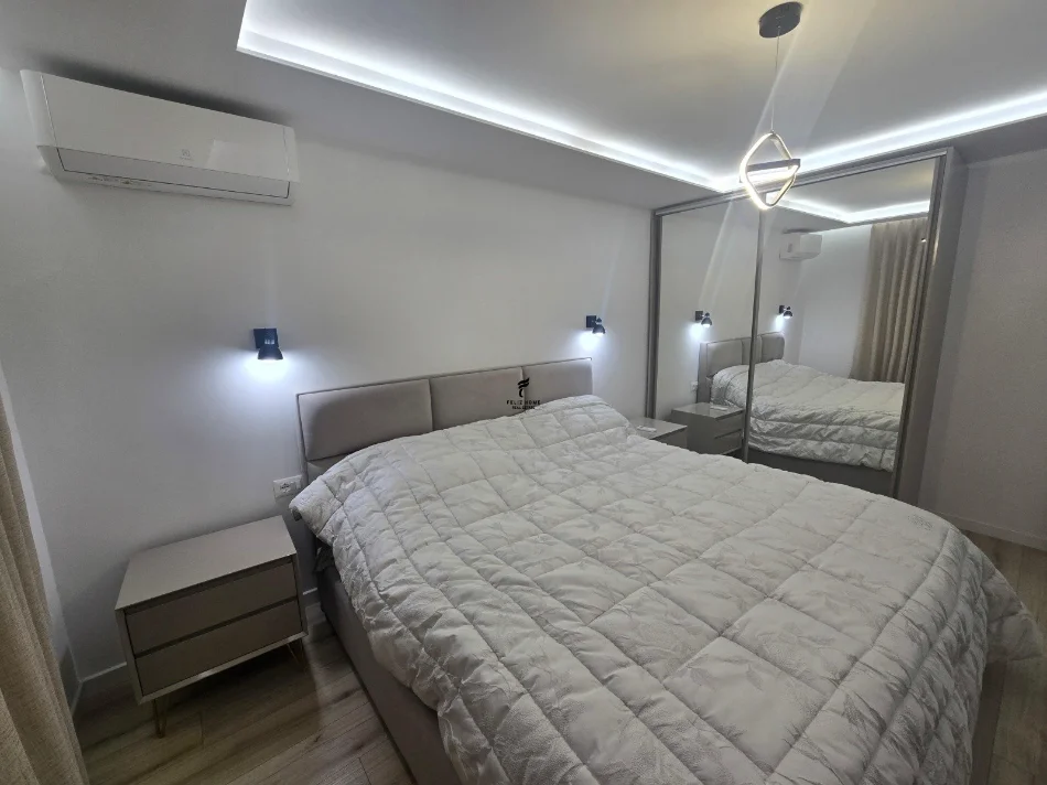Tirane, shitet apartament 2+1 Kati 2, 78 m² 220.000 € (XHAMLLIKU)