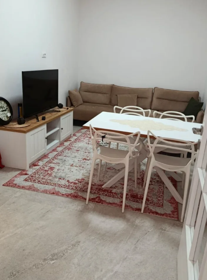 Tirane, jepet me qera apartament 2+1 Kati 1, 73 m² 600 € (VASIL SHANTO)