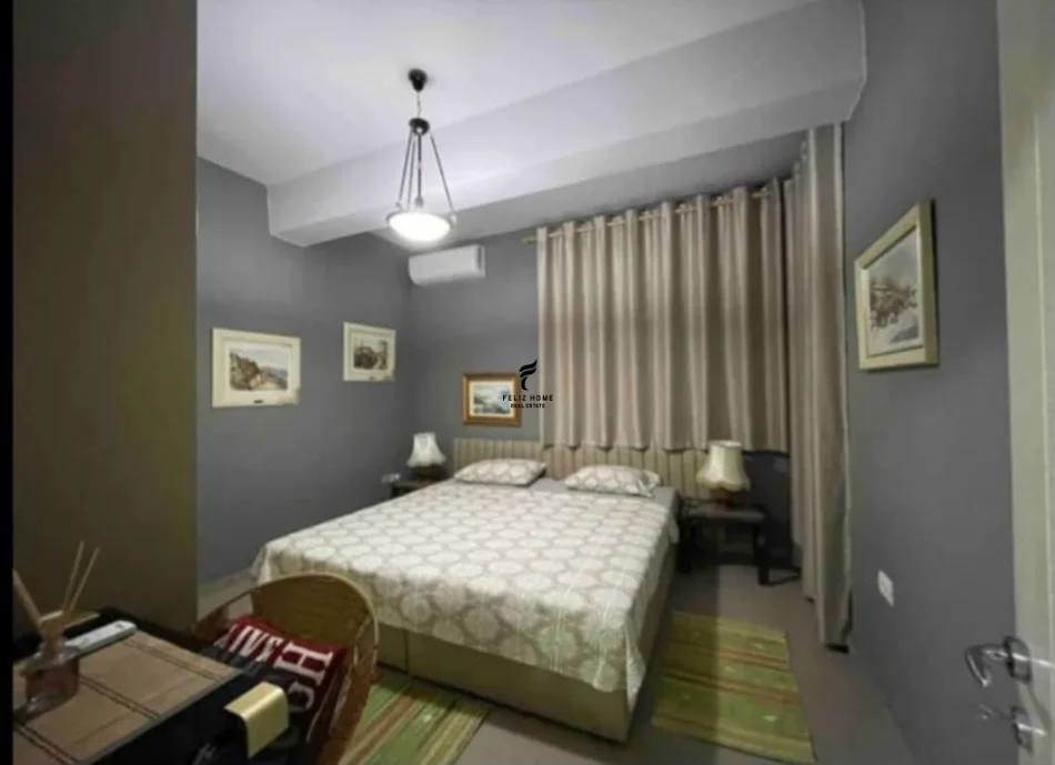 Tirane, jepet me qera apartament 2+1 Kati 3, 90 m² 550 € (QENDER)