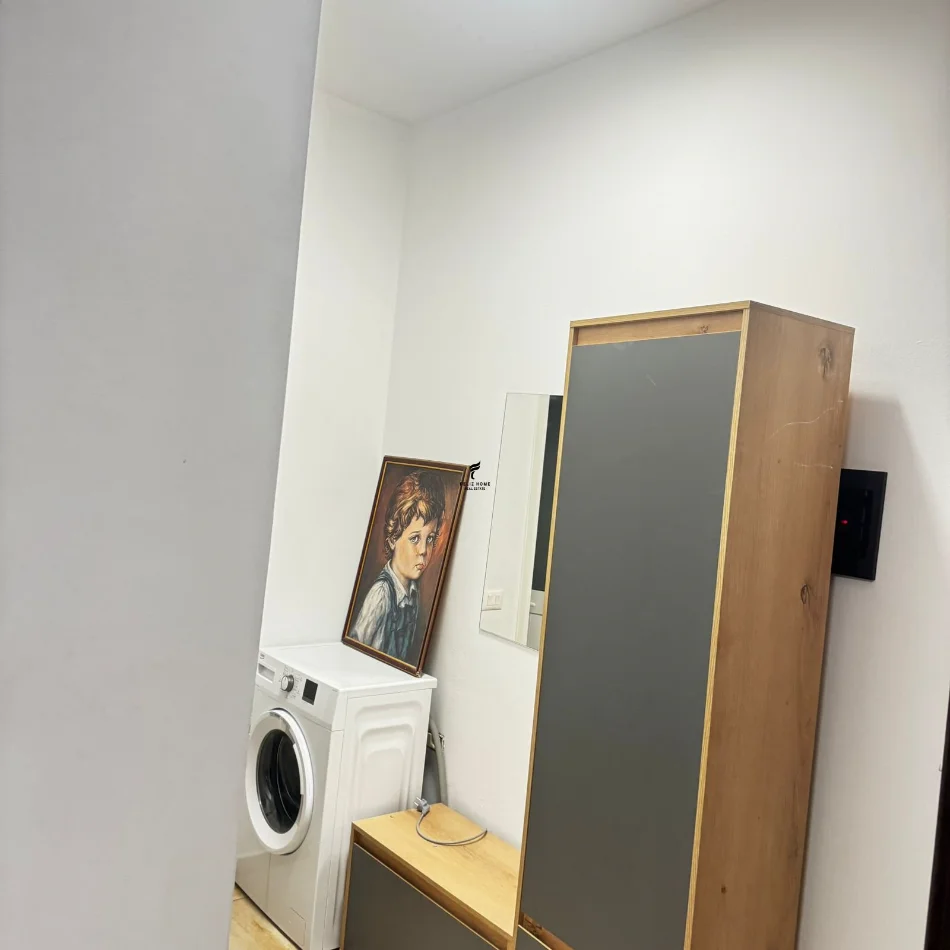 Tirane, jepet me qera apartament 1+1 Kati 0, 75 m² 500 € (5 MAJI)