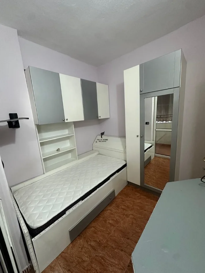 Tirane, jepet me qera apartament 2+1 Kati 11, 80 m² 550 € (LAPRAKE)