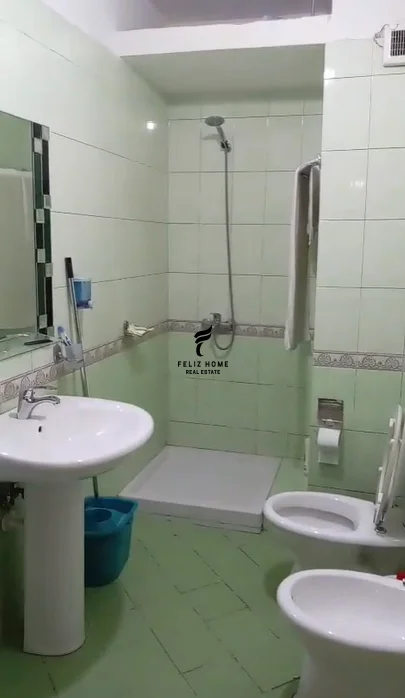 Tirane, jepet me qera apartament 3+1 Kati 11, 100 m² 800 € (RRUGA E KAVAJES)