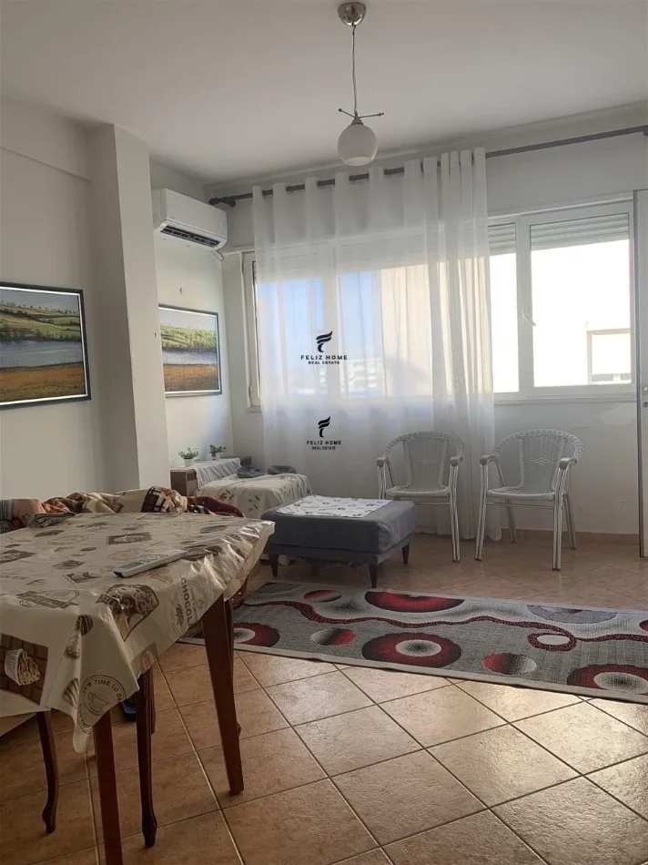 Tirane, jepet me qera apartament 1+1 Kati 3, 70 m² 550 € (KOMUNA E PARISIT)
