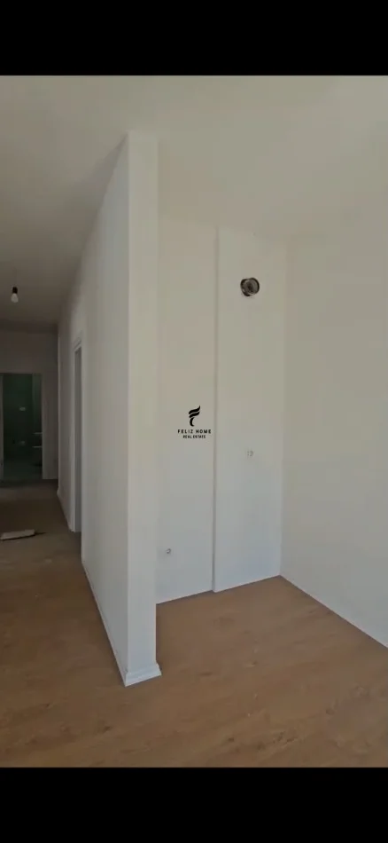 Tirane, jepet me qera zyre Kati 2, 110 m² 650 € (DON BOSKO)