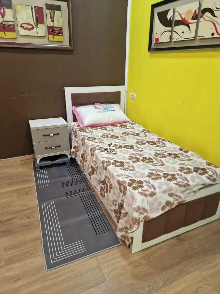 Tirane, jepet me qera garsonier Kati 1, 30 m² 300 € (KOMUNA E PARISIT)