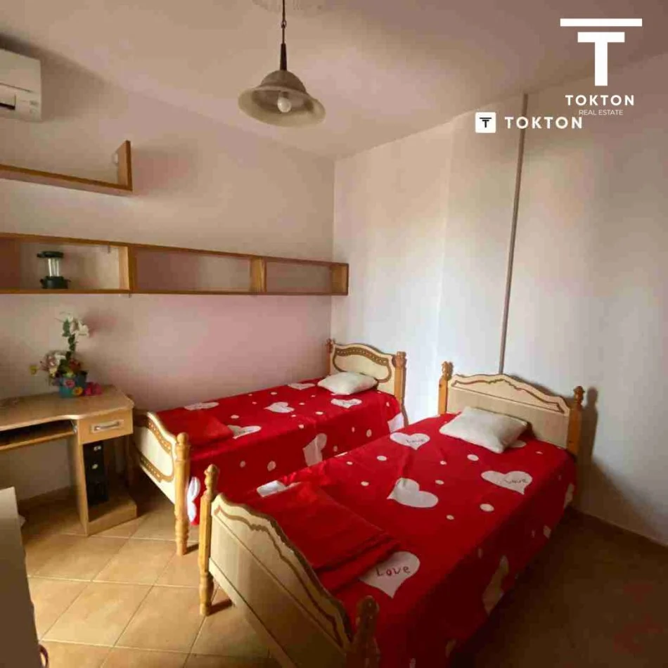 Tirane, jepet me qera apartament 2+1+Ballkon Kati 6, 95 m² 600 € (Qender Tirane)
