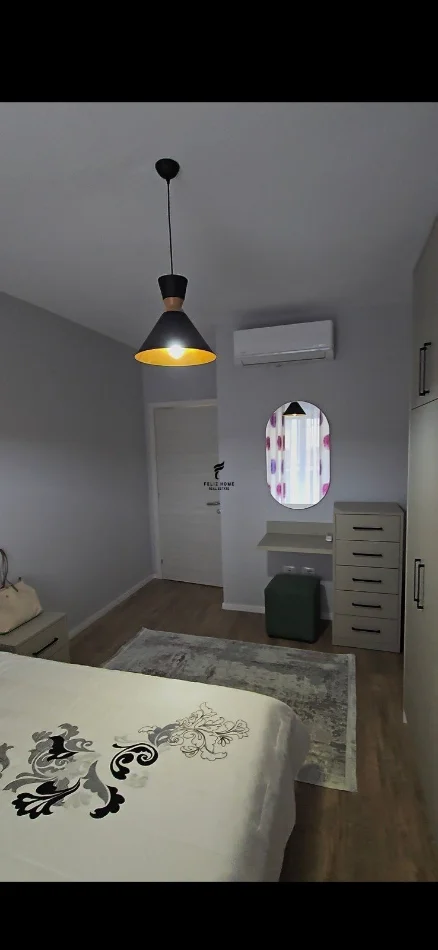 Tirane, jepet me qera apartament 1+1 Kati 6, 82 m² 650 € (ZOGU I ZI)