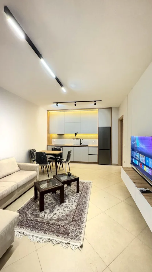 Tirane, jepet me qera apartament 2+1 Kati 5, 90 m² 750 € (LIQENI ARTIFICIAL)