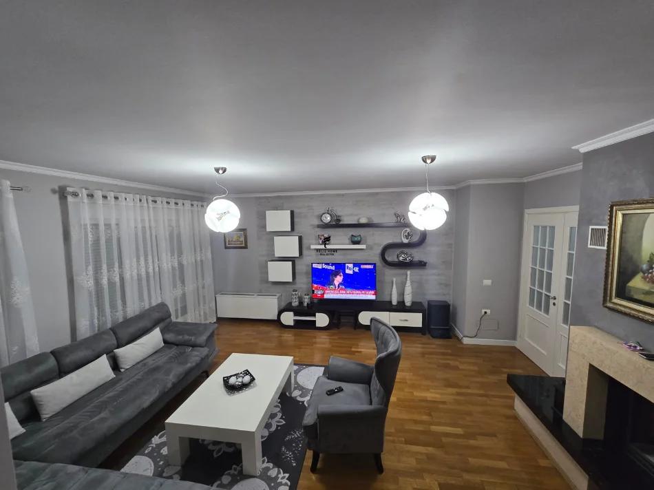 Tirane, shitet apartament 3+1 Kati 7, 140 m² 350.000 € (21 DHJETORI)