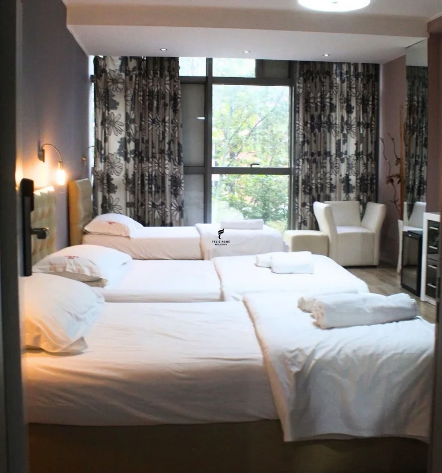 Tirane, jepet me qera zyre , 534 m² 5.500 € (LAPRAKE)