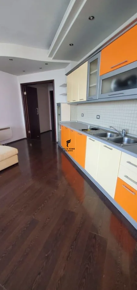 Tirane, jepet me qera apartament 2+1 Kati 5, 112 m² 600 € (KODRA E DIELLIT)