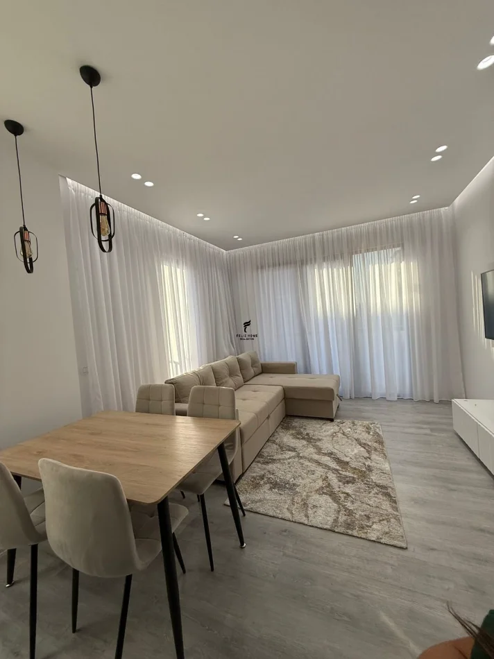 Tirane, jepet me qera apartament 1+1 Kati 2, 65 m² 600 € (SIRI KODRA)