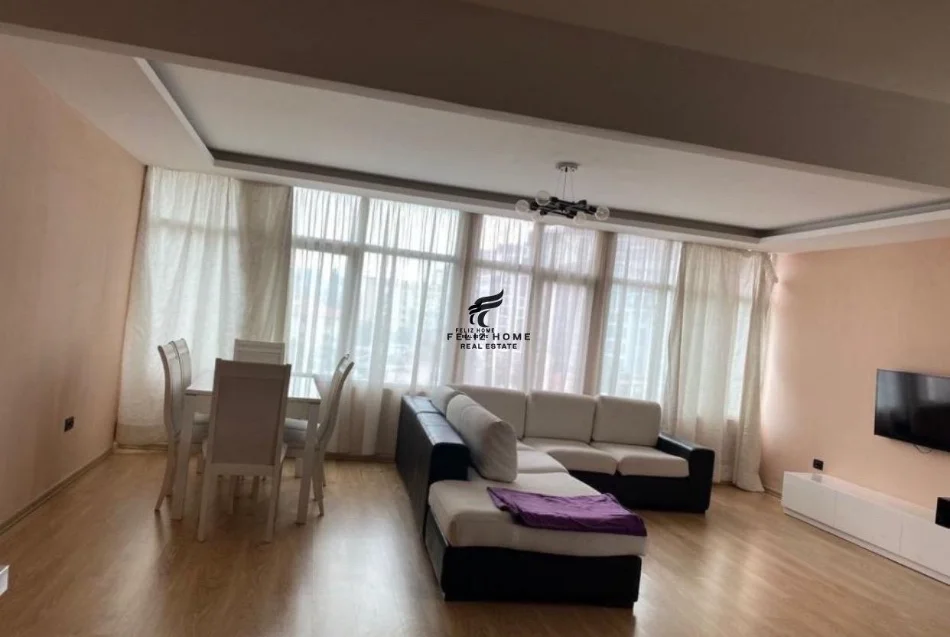 Tirane, jepet me qera apartament 2+1 Kati 2, 140 m² 650 € (LAPRAKE)