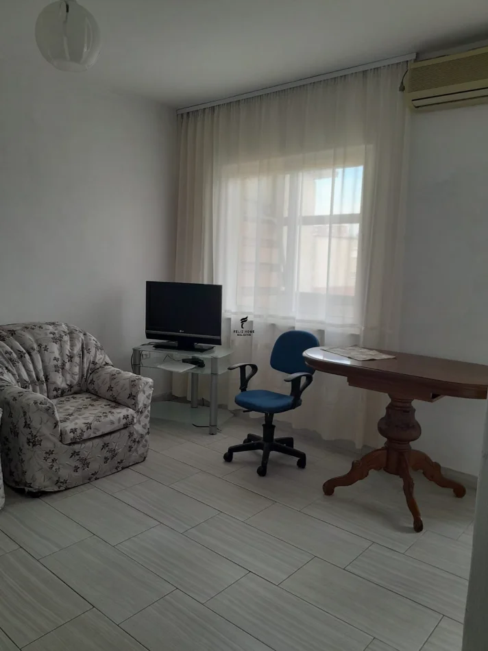 Tirane, jepet me qera apartament 1+1 Kati 5, 70 m² 400 € (RRUGA BARDHYL)