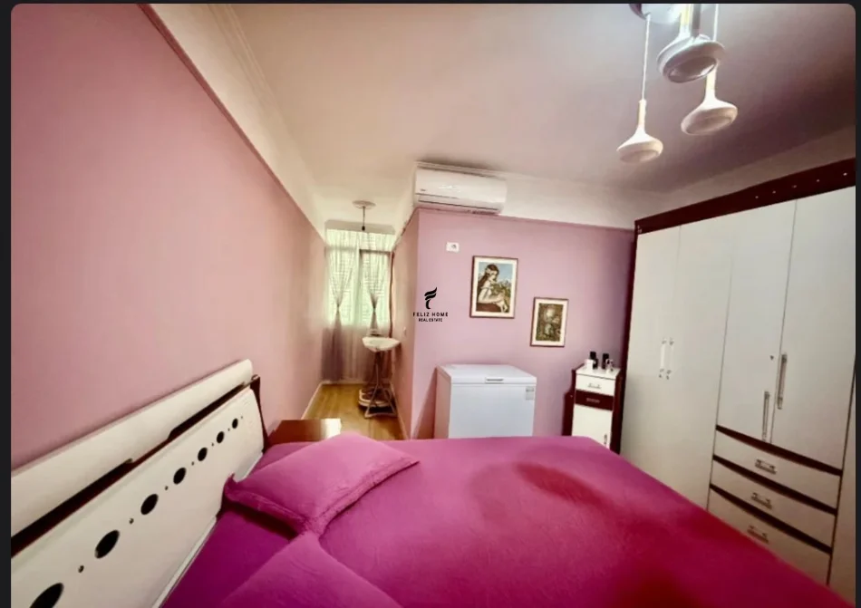 Tirane, jepet me qera apartament 2+1 Kati 2, 100 m² 1.000 € (KOMUNA E PARISIT)