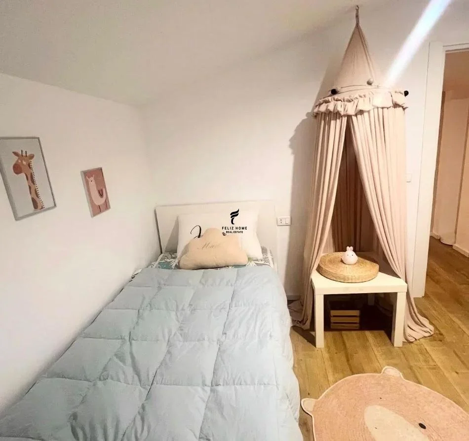 Tirane, jepet me qera apartament+verande | Penthouse 2+1 Kati 7, 180 m² 1.200 € (KODRA E DIELLIT)