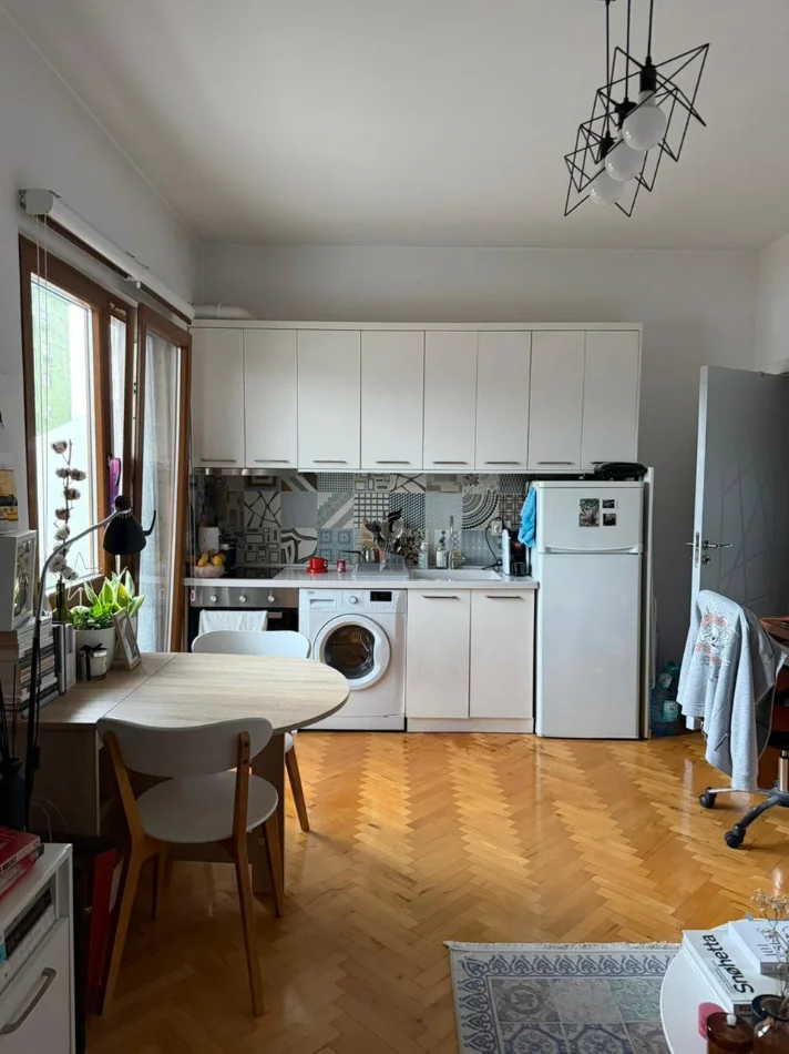 Tirane, jepet me qera apartament 1+1 Kati 5, 65 m² 550 € (MYSLYM SHYRI)