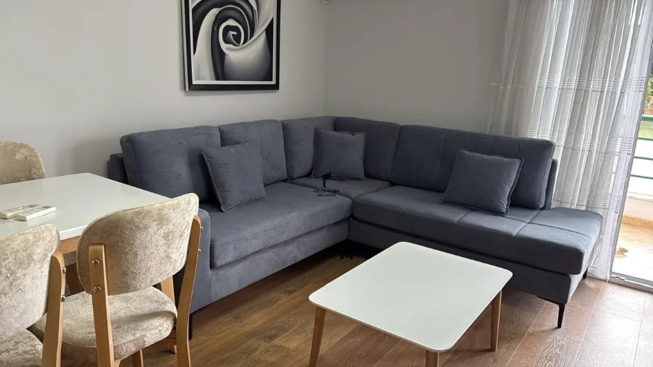 Tirane, jepet me qera apartament 2+1 Kati 6, 70 m² 520 € (5 MAJI)