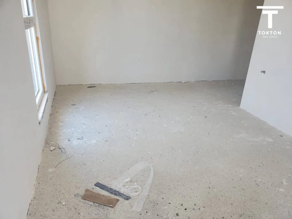 Tirane, shitet 2+1+Ballkon Kati 8, 124 m² (Univers City)