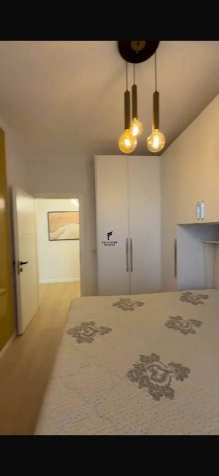 Tirane, jepet me qera apartament 1+1 Kati 7, 70 m² 500 € (ASTIR)
