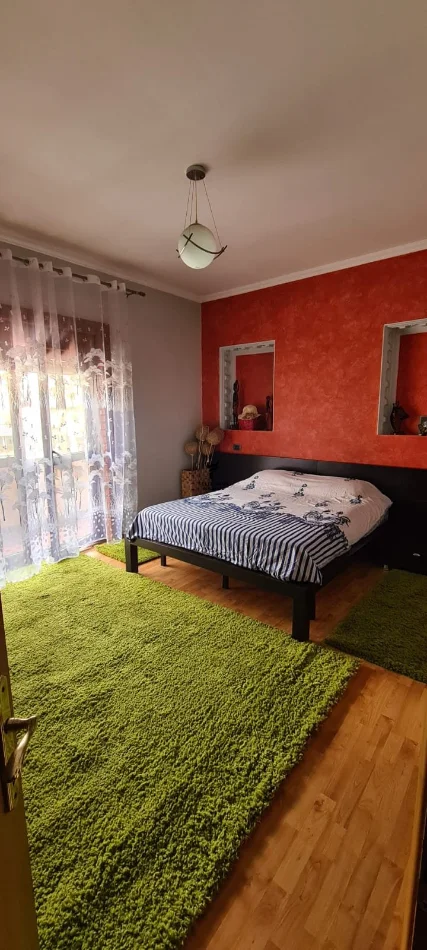 Tirane, jepet me qera Vile , 420 m² 4.000 € (MYSLYM SHYRI)