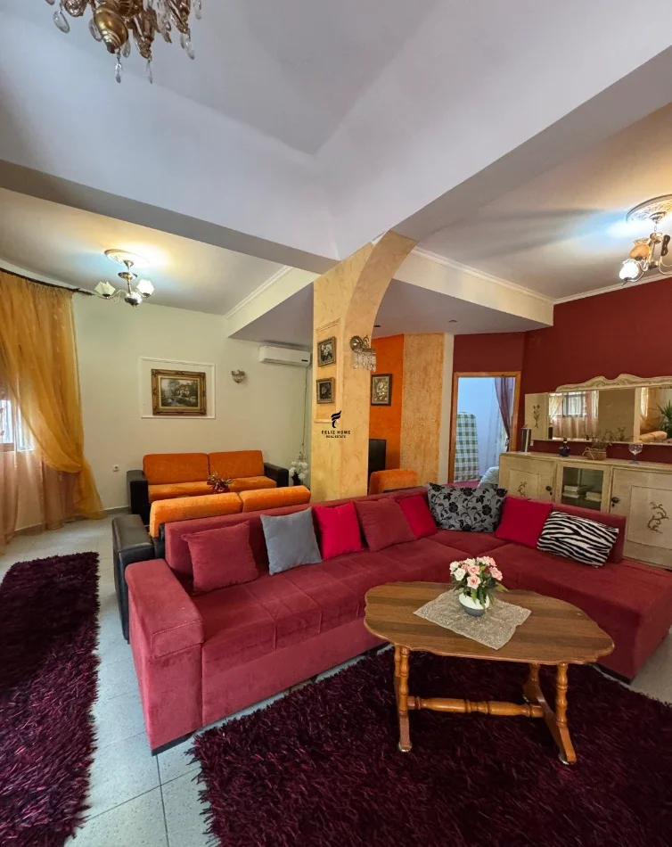 Tirane, shitet apartament 3+1 Kati 2, 138 m² 169.000 € (SELITE)